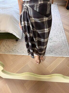 DRAPED CHECKED MIDI SKIRT